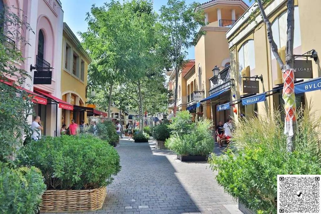 Apartamento Las Rozas Centro Con Parking Incluido المظهر الخارجي الصورة
